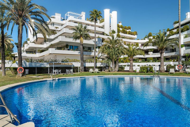 Foto 99dc7382-872c-4c37-afcd-1849637024ba. Apartament amb piscina a lomas de Marbella club Marbella