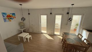 Affitto Appartamento in Alaquàs. Ofrezco en alquiler bajo en alacuas, con patio