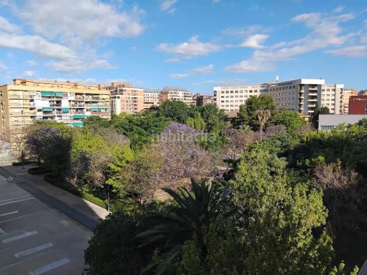 Foto a9439550-de0c-4d1c-82cb-9c8e8c6cd1e2. Pis amb aparcament a Nou Campanar Valencia