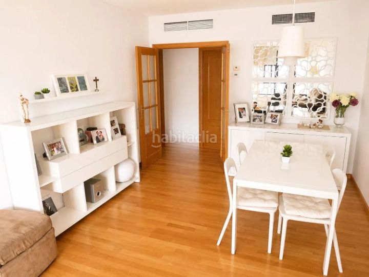 Foto d67272fb-2208-4215-8915-bf78c2288776. Flat in carrer benimaclet 6 in Alboraya centro Alboraya