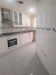 Appartamento  Carrer del pla del real 7068. Ofrezco piso en venta en el pla del real, mestalla