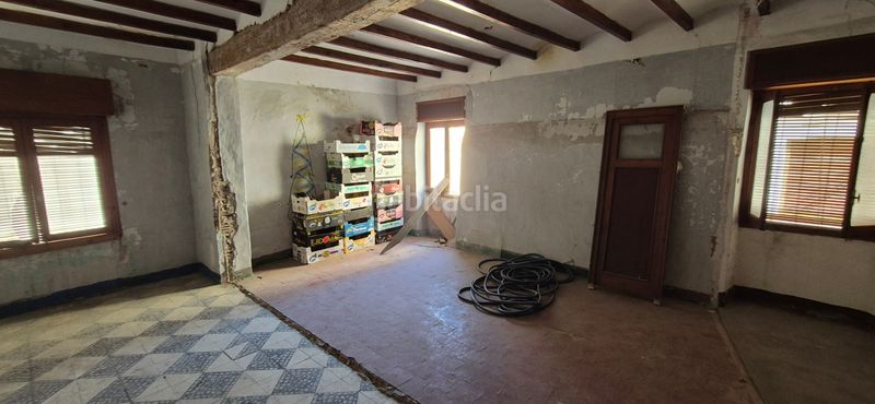 Foto 625de4c3-e80a-45c5-a9b6-1433a64e8bd6. Casa amb xemeneia a Oliva pueblo Oliva