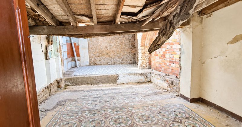 Foto ccf7ee0e-27a8-4797-862f-5355da2f3691. Casa amb xemeneia a Oliva pueblo Oliva