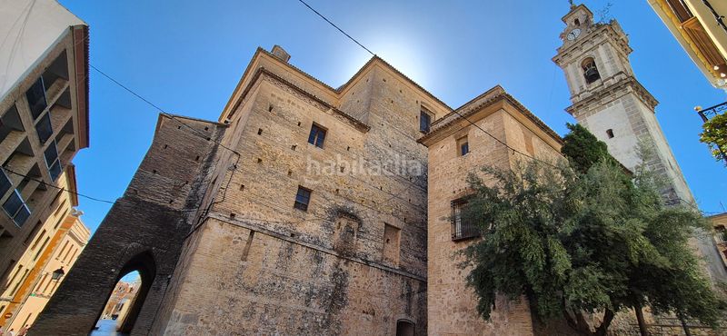 Foto e147b728-24e4-40bf-80e0-15c60fc98ad9. Casa amb xemeneia a Oliva pueblo Oliva