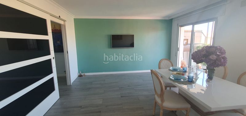 Foto 4c9c2092-7335-4470-b62e-0d6b2d348422. Pis a Corea Gandia