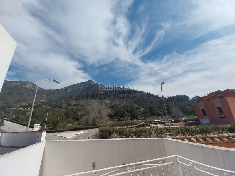 Foto bba6ce3f-e290-44b1-bcb9-75098145007e. Casa adossada amb aparcament a Barx