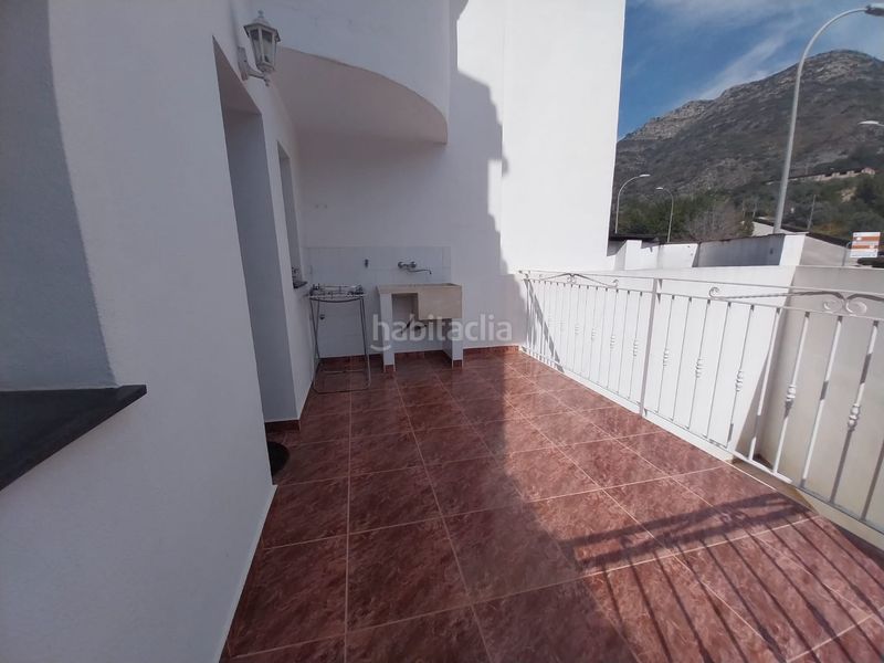 Foto cd564677-29a9-46af-87cc-6984f4990cdd. Casa adossada amb aparcament a Barx