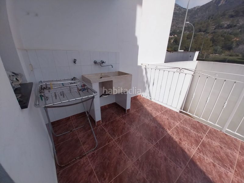 Foto e475bd59-a6ec-4de6-9197-545d457a8119. Casa adossada amb aparcament a Barx