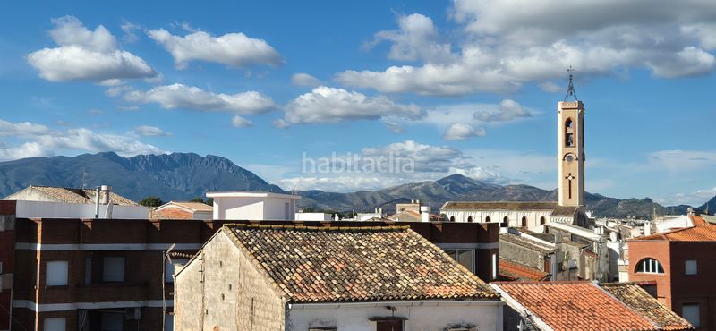 Foto 495bcb0d-fe5c-4a53-ad15-8d7d0e910032. Casa amb xemeneia calefacció aparcament a Bellreguard