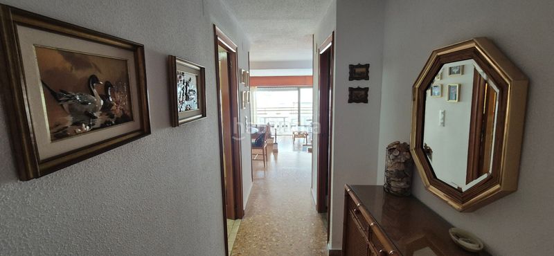 Foto 515b2202-a306-4be1-8903-b43a6dbe37dd. Dúplex amb aparcament piscina a Playa de Gandía Gandia