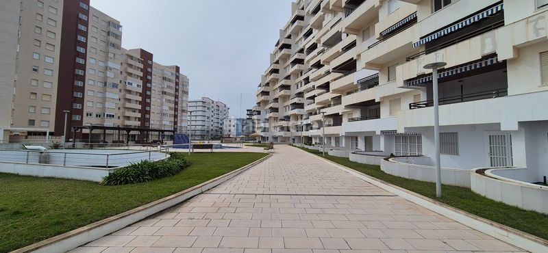Foto ac2745b8-e5bb-4bc4-affb-ba31bfa4697f. Dúplex amb aparcament piscina a Playa de Gandía Gandia
