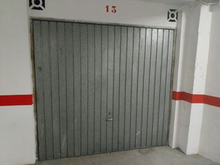 Parking voiture  Carrer del guitarrista salvador garcia. Cochera cerrada en zona guardia civil gandia