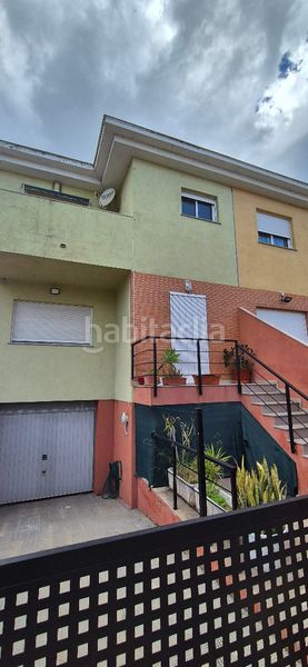 Foto 620e3820-7471-4630-abbb-8b596c6906c3. Casa adossada amb piscina a Almoines