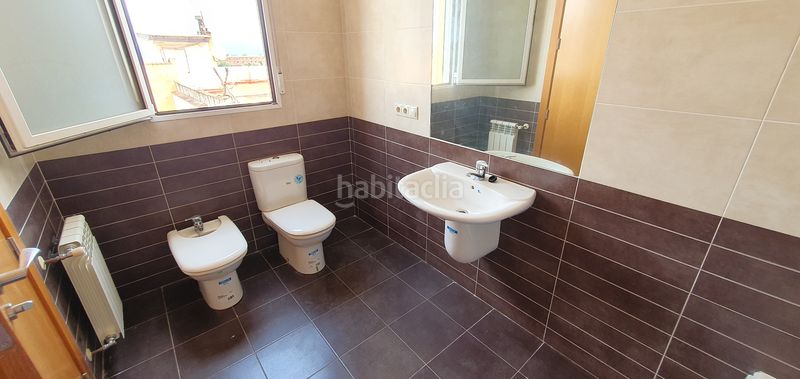 Foto c25eeca4-b937-4684-89ed-8d3194184433. Casa adossada amb piscina a Castelló de Rugat