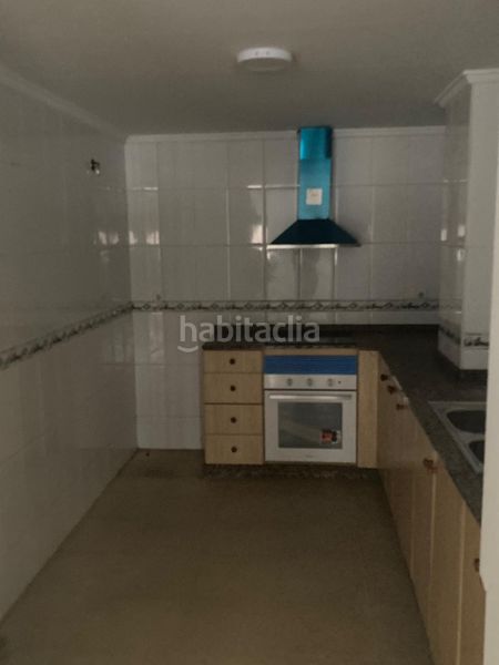 Foto b38b159e-d8e6-4713-a00b-852a470693ff. Pis a Oliva pueblo Oliva