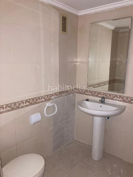 Foto dfd05405-e56d-4bb4-9841-4c5422abd9ba. Pis a Oliva pueblo Oliva