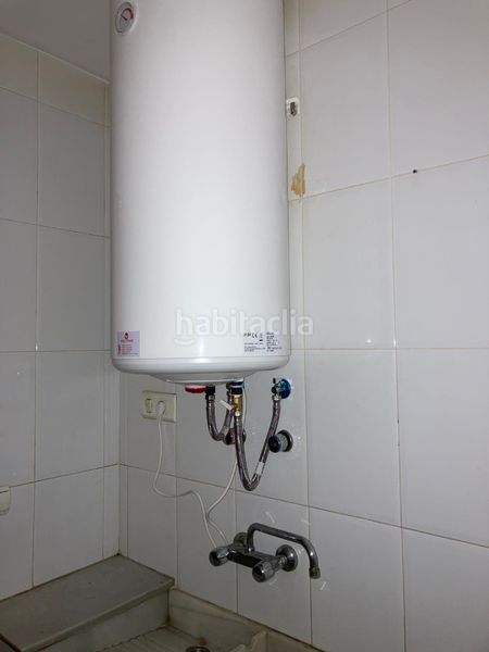 Foto e2adaba2-c9ad-4005-a074-4f1b5903bdaf. Pis a Oliva pueblo Oliva