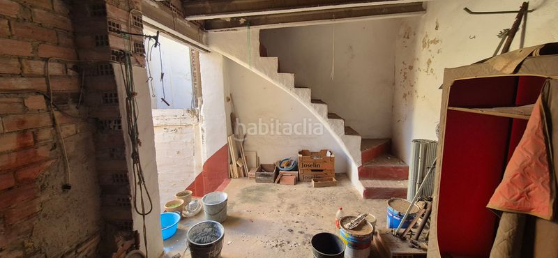 Foto 0bec2ce2-fa5c-48ed-8d9b-e3c6cbcab3ef. Casa amb xemeneia a Miramar
