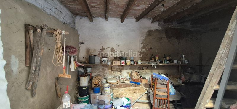 Foto 6ebeee01-e315-4367-a64c-08231f2f2366. Casa amb xemeneia a Miramar