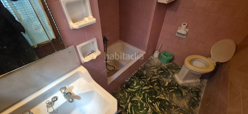 Foto e197f253-8ea2-430a-a449-797609610575. Casa amb xemeneia a Miramar