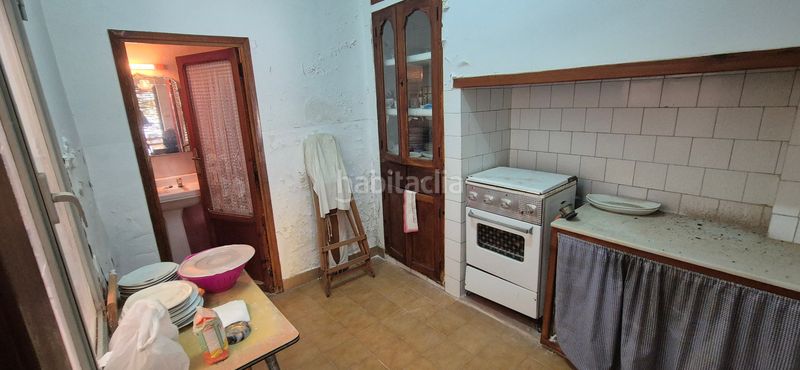 Foto fbf19289-4de3-4b0f-9bb4-cae042746465. Casa amb xemeneia a Miramar