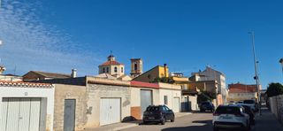 House  Carrer marina alta. Casa de pueblo con jardin en miramar