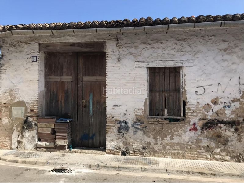 Foto bfcbeb24-0205-46bd-887d-c79ebaa4ea7d. Casa amb xemeneia aparcament a Miramar