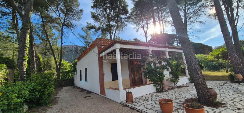 Foto f7947bd3-bedc-4e71-afaf-a202179c125c. Xalet amb xemeneia calefacció aparcament a Barx