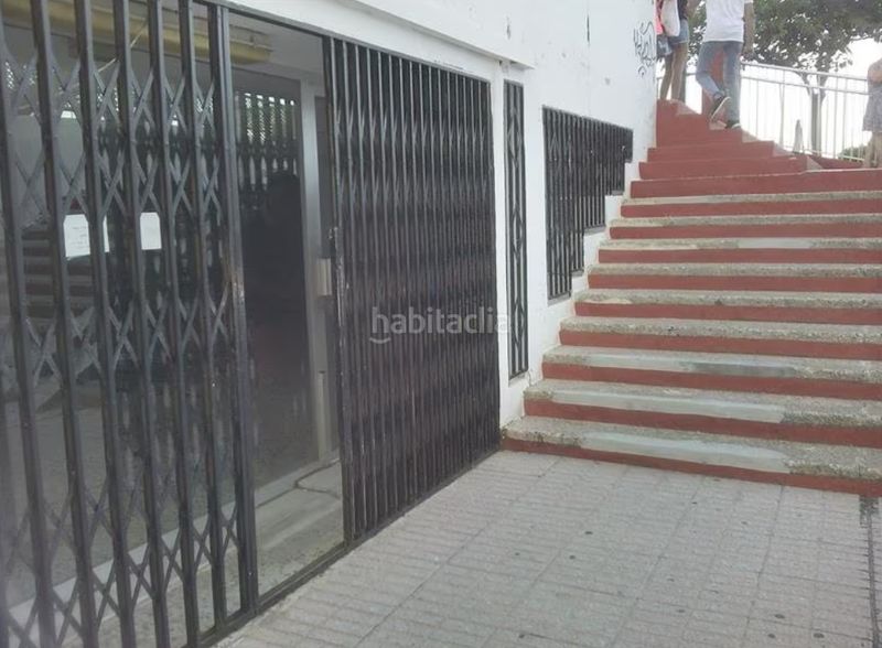 Foto 2b2d3895-55b9-415d-a4c2-1d8b972e93b4. Locale commerciale in passeig marítim de neptú 85 in Gandia