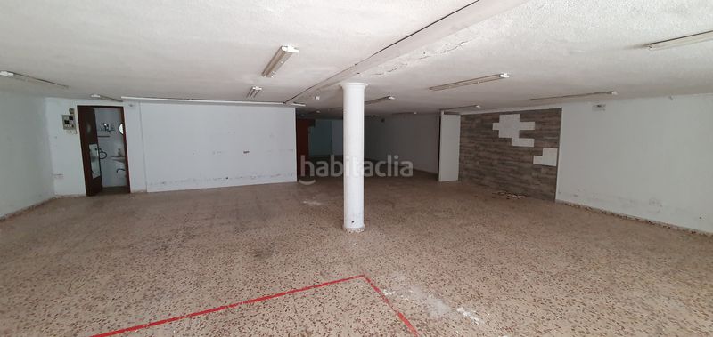 Foto f3f0c57d-277e-4d87-a602-9226846d9ab8. Locale commerciale in passeig marítim de neptú 85 in Gandia