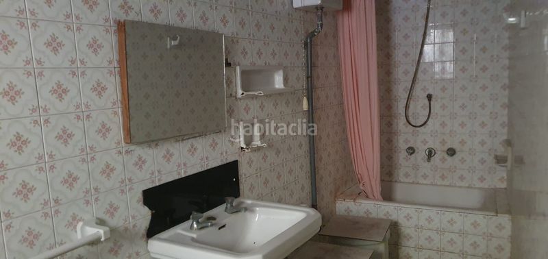 Foto 8b245119-ad87-4588-b144-6e4b75777cf7. Edifici a Barx