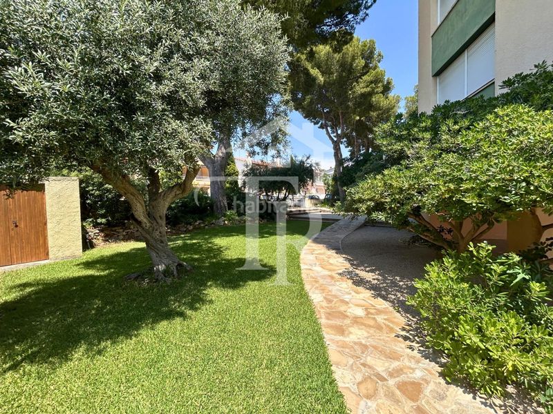 Foto 657366d5-6a80-4a60-8370-36ac67e283b2. Flat with parking in Roda de Barà