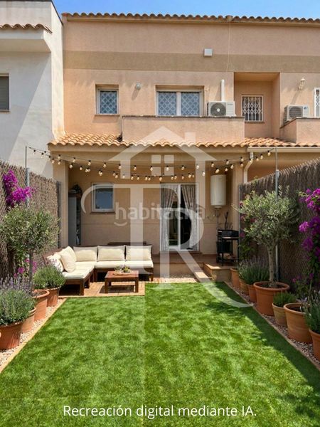 Foto 415303b4-7374-425e-9c15-11c84a2b213e. Casa adossada amb aparcament a Roda de Barà