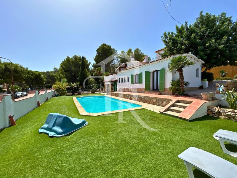 Foto c47162f6-6f51-4e76-b27c-c0821c755193. Chalet avec chauffage parking piscine dans Roda de Barà