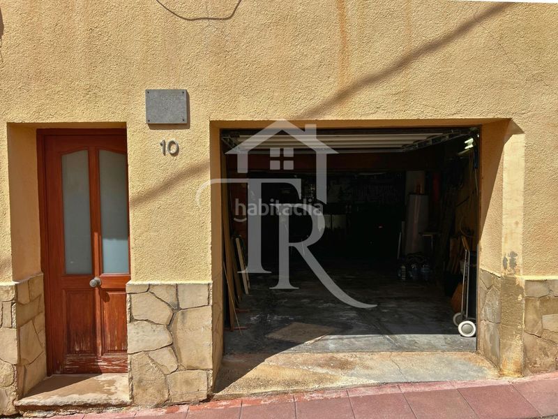 Foto e3e0fcb5-68c5-425e-86c9-de23e5d23219. Casa adossada amb aparcament a Bonastre