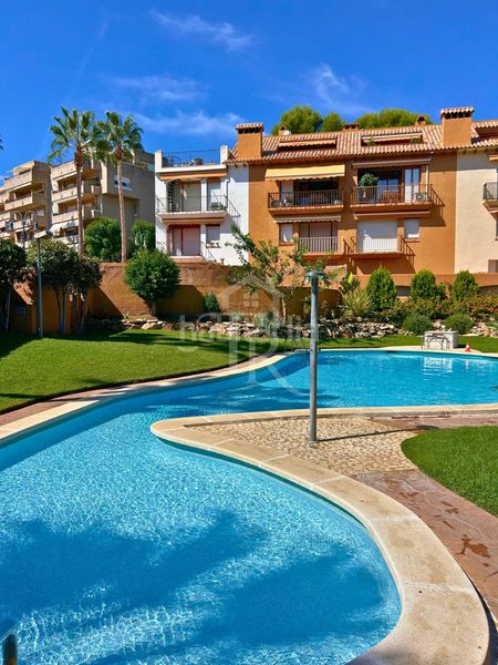Foto d3aa6f86-fc27-42a2-bd89-68a5493a548b. Duplex avec parking piscine dans Roda de Barà