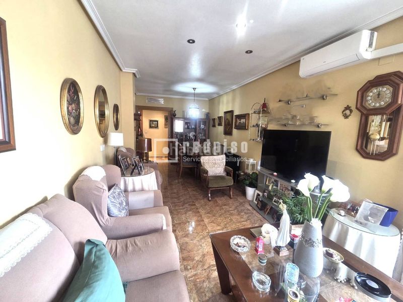 Piso  Mayor. Vivienda luminosa con terraza, garaje y excelente ubicación