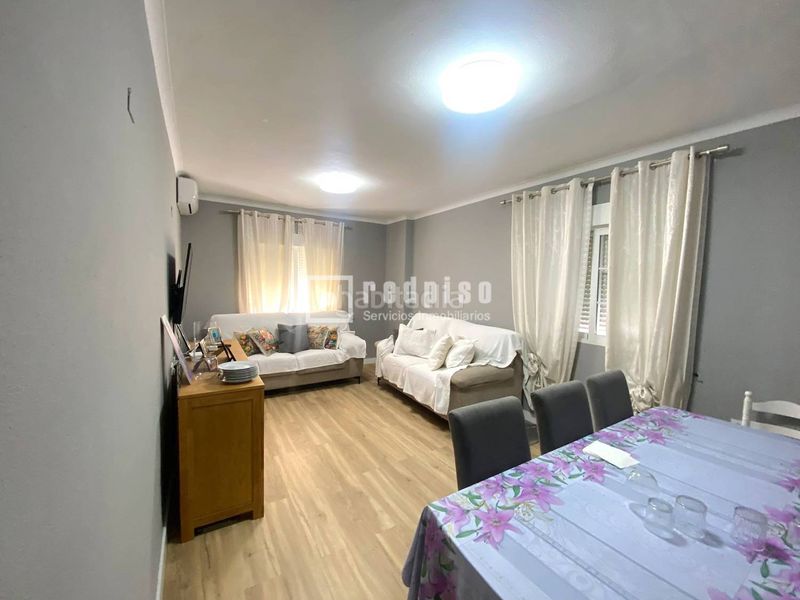 Piso  De san ignacio. Amplio piso de 3 habitaciones con ascensor, listo para entrar a
