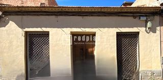 Casa a Menéndez Pidal
