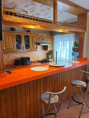 Maison jumelée à Calle la constitución 33. Casa con dos pisos individuales