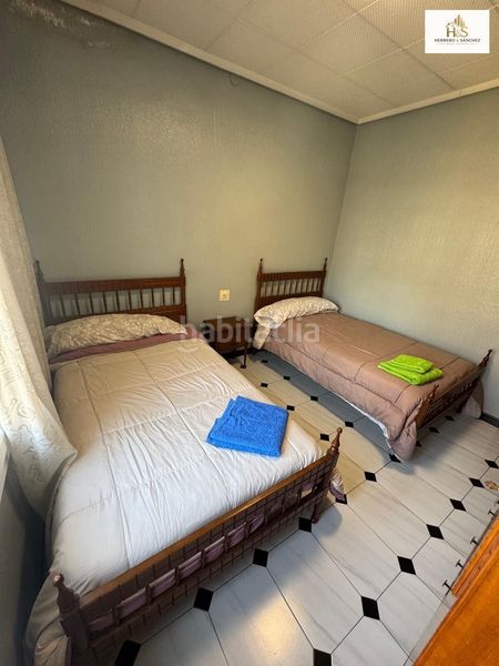 Foto 4e8d5a36-46d5-40dd-97b9-c24402b64046. Edifici a Novelda