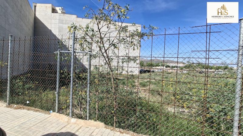 Foto 00734c41-b06f-469b-a7c0-6d0de53071b1. Terreny residencial a Novelda