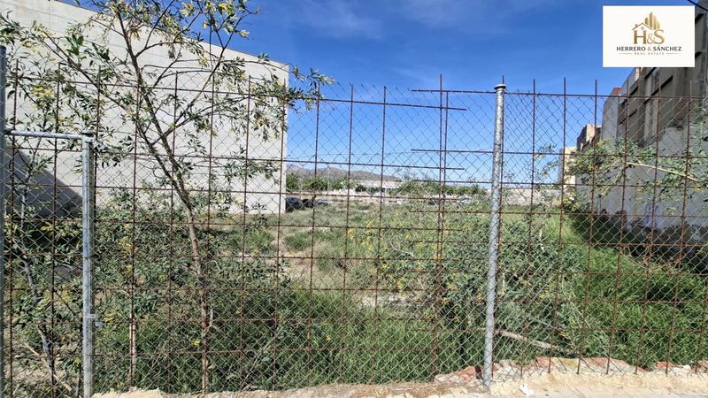 Foto 4eb6b8c7-84f8-4019-870c-9ba51eefcbb8. Terreny residencial a Novelda
