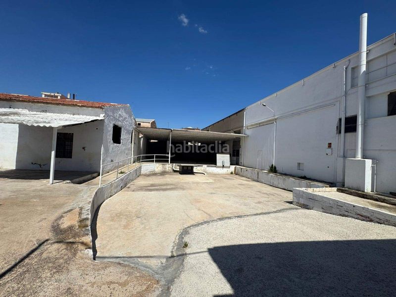 Foto b2e36d24-5ec7-4c91-96eb-56e9721804c6. Edifici a Novelda