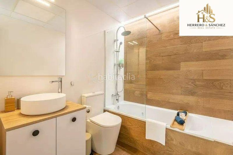 Foto 3361f8f1-bcc8-4b73-a2b2-e61fe5e72edb. Edificio  de apartamentos en venta calle hellín a 50 m de Gran Playa en Santa Pola