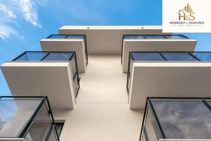 Foto a6ac1f8d-fff7-4c48-9bc0-b50513e1dcd7. Edificio  de apartamentos en venta calle hellín a 50 m de Gran Playa en Santa Pola