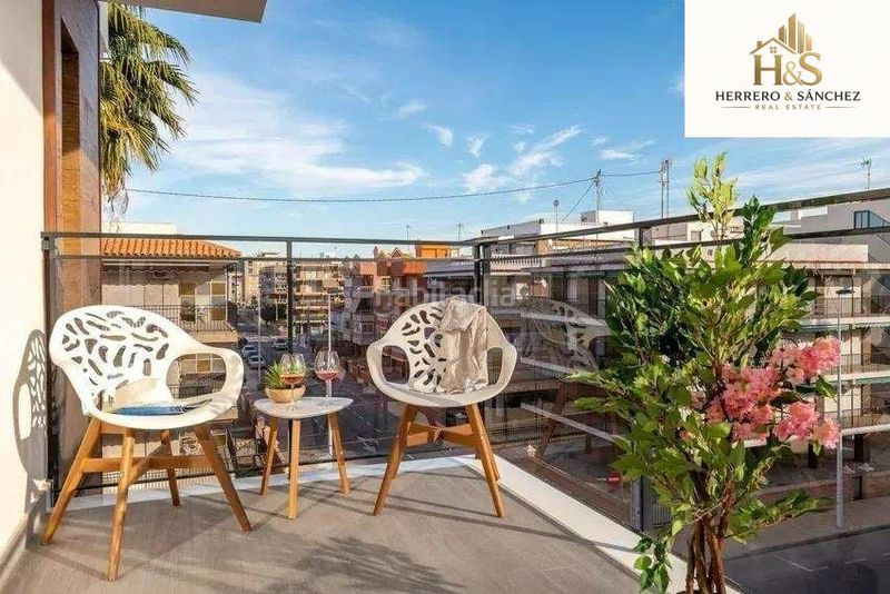 Foto ee178158-caa9-4816-b1c8-a4558432ebde. Edificio  de apartamentos en venta calle hellín a 50 m de Gran Playa en Santa Pola