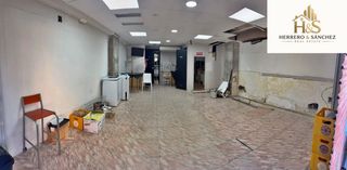 Local Comercial a Avenida CAT SOLER