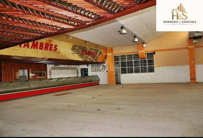 Foto b1cf8d58-cb54-4740-b074-899f3a9e7588. Bâtiment à usage industriel dans Ibi