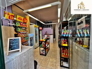 Local Comercial  Calle de padre recaredo de los ríos. Local comercial en venta con inquilino  calle torero josé maría